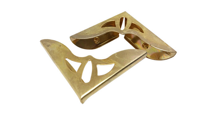 Metal corners